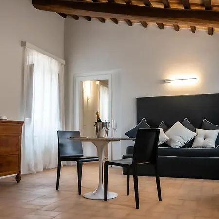 Chiesatonda Hotel